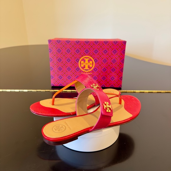 NWT Luxury Summer Beach Vacation Minimalist Authentic Tory Burch Kira Sandal - Picture 8 of 17
